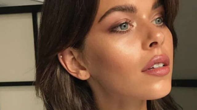 Annabelle Minerals podkład rozświetlający – właściwości, opinie i najlepsze sposoby aplikacji Annabelle Minerals podkład rozświetlający – właściwości, opinie i najlepsze sposoby aplikacji